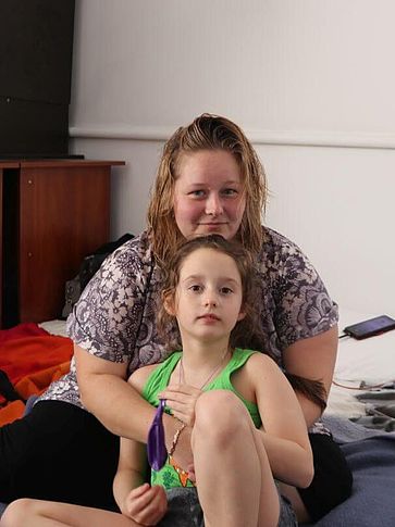care-polen-violetta-mit-ihrer-tochter