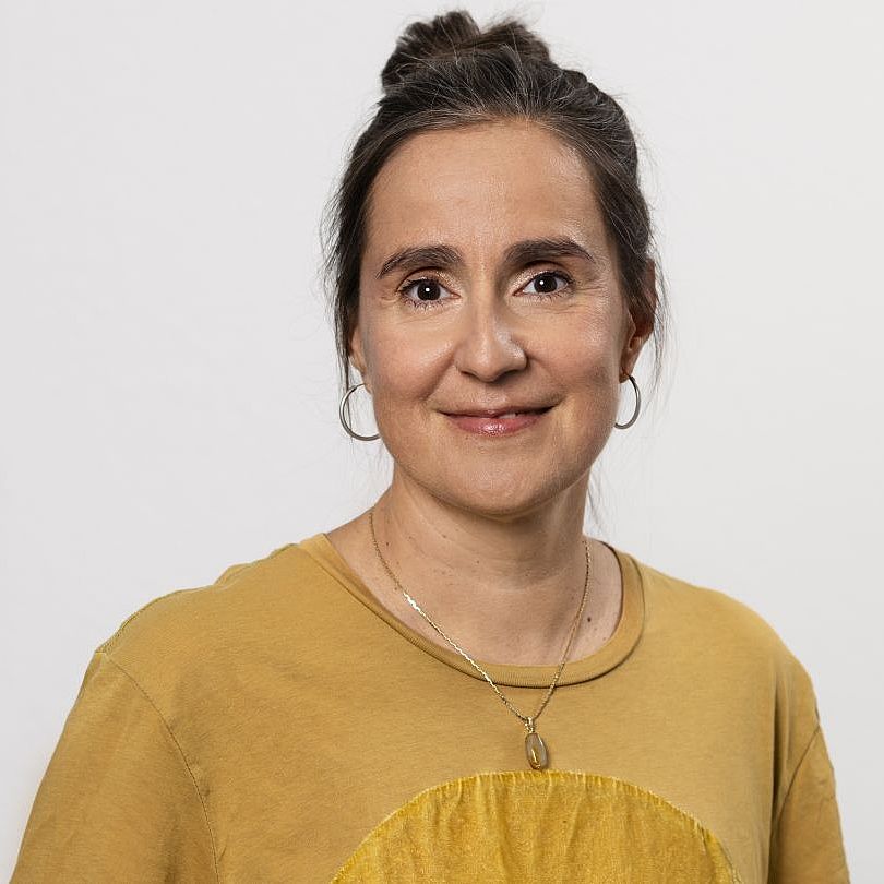 Portrait von Programme-Abteilungsleiterin Pamela Orgeldinger.