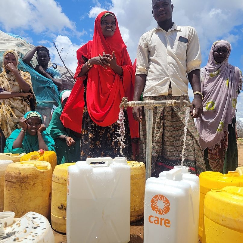 CARE sichert die Wasserversorgung im Dadaab Camp.
