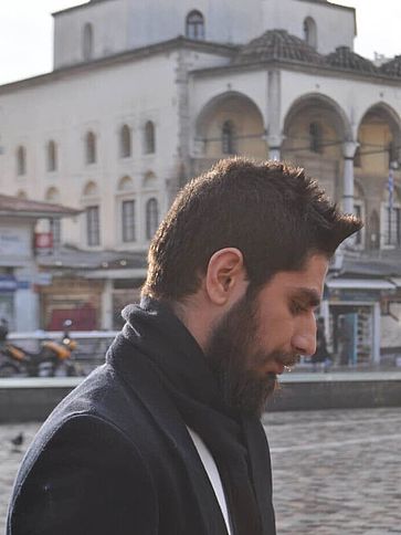 Taher im Stadtzentrum von Athen auf dem Monastiraki Platz.